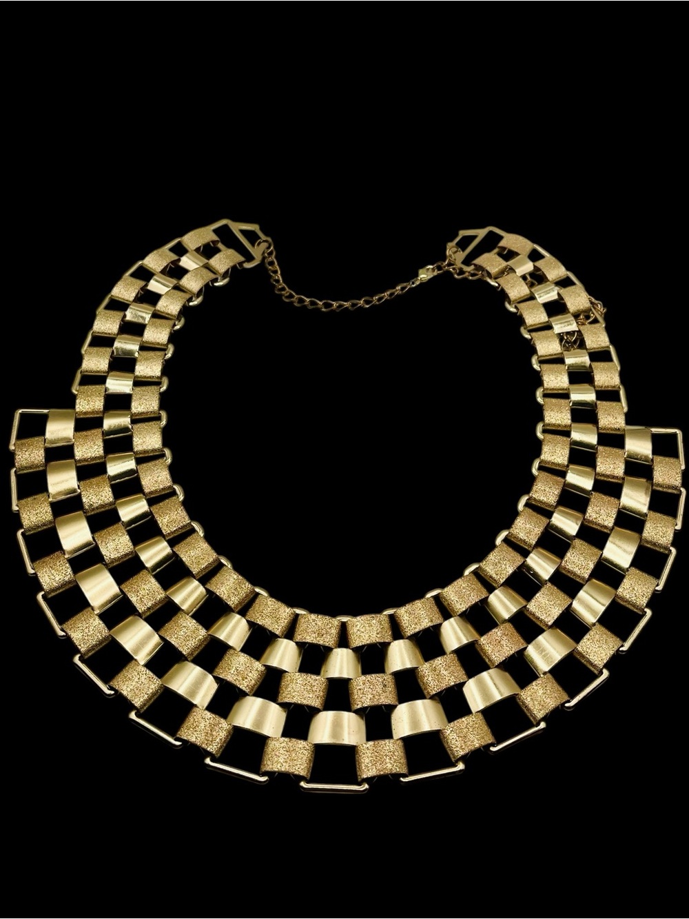 Fab Vintage Gold Tone Textured Bib Collar Necklace Retro Brutalist Statement - Picture 3 of 15